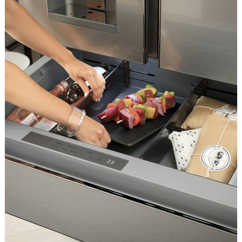 4 Door French Door Refrigerator with Convertible Middle Drawer Stainless Steel Y954