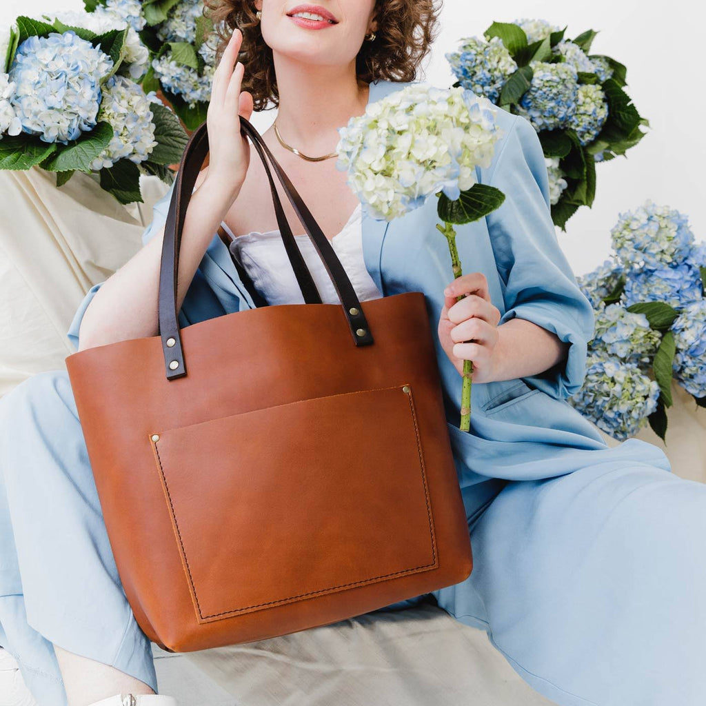 Classic Tote Y123389