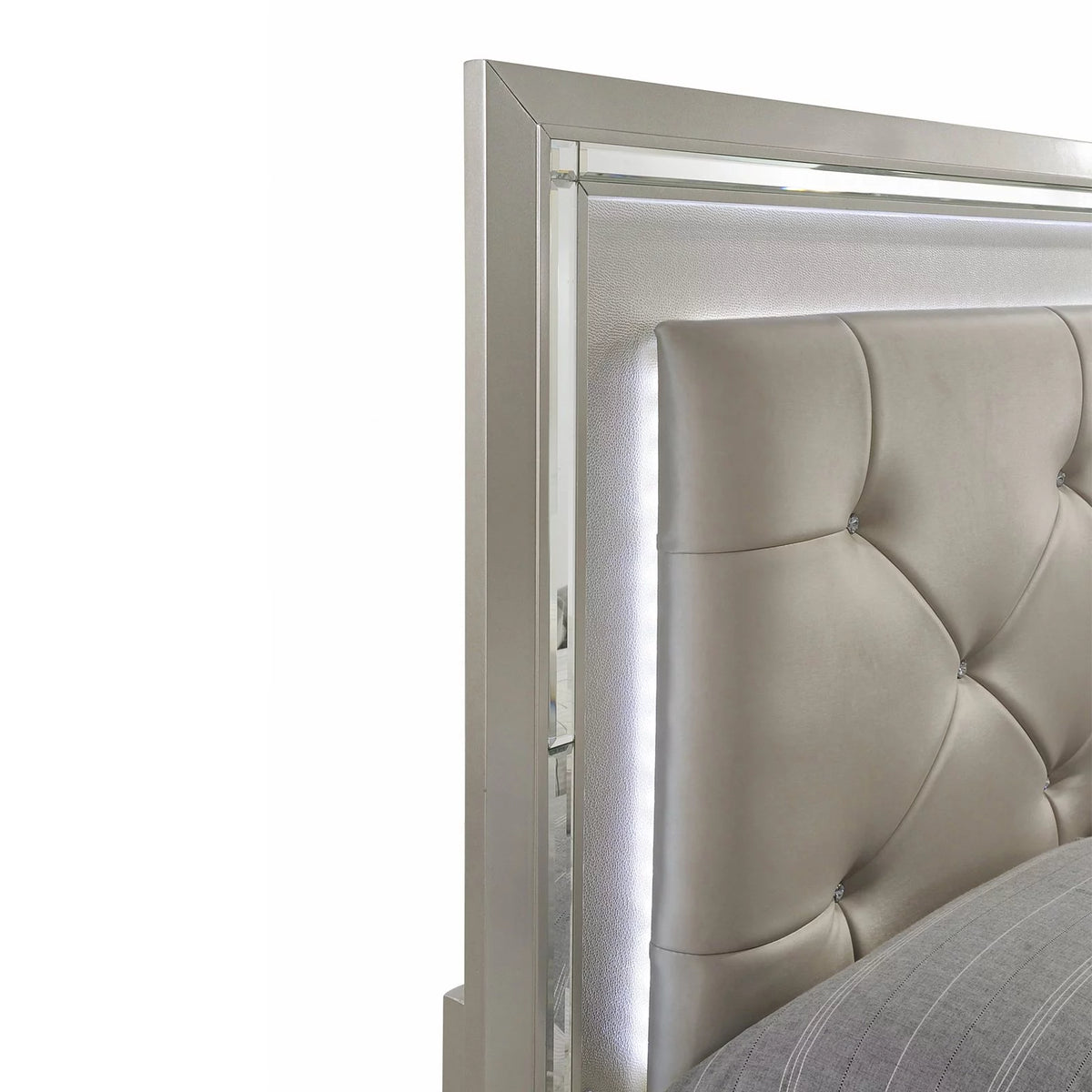 King Panel Bed G91336