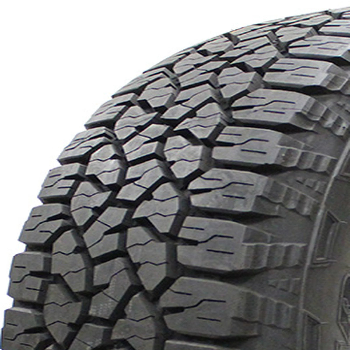 All-Terrain Tire 235/75R15 105S J233