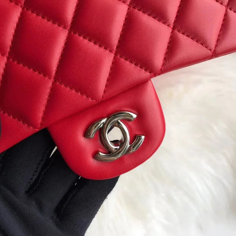Red Medium Size Lambskin Leather Flap Bag N162