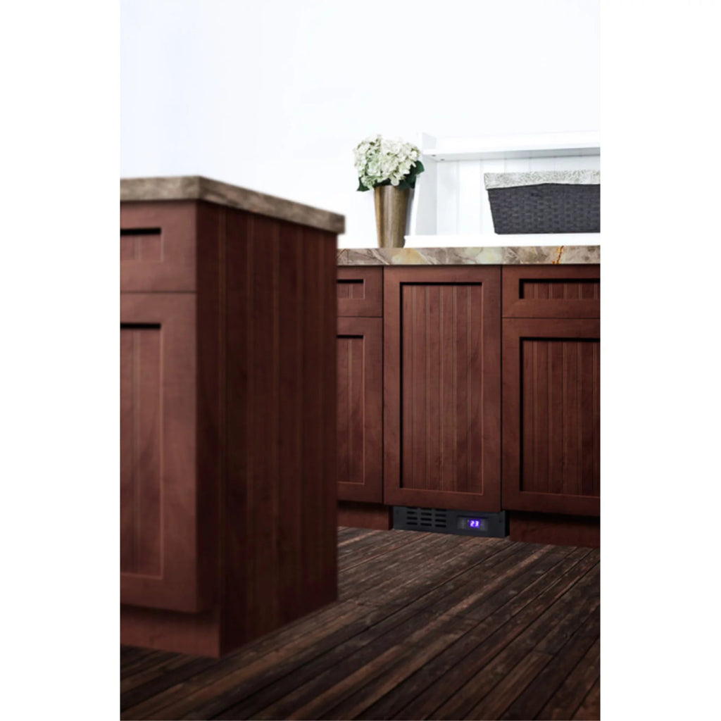 15" Frost-Free Freezer with Integrated Door Frame O863