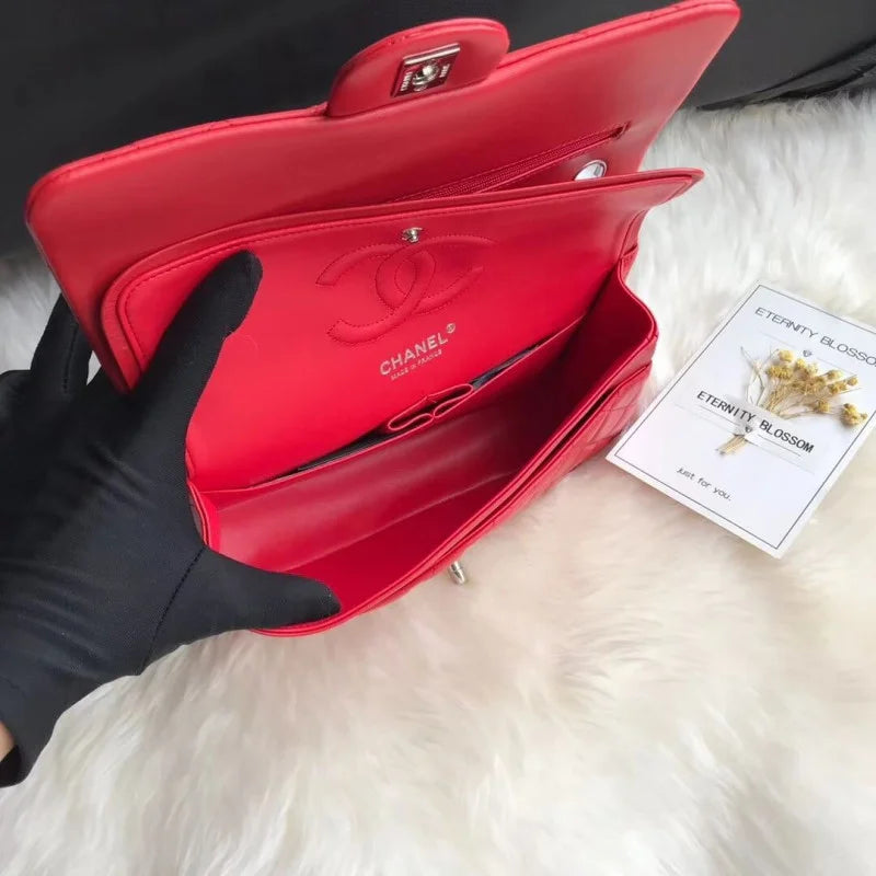 Red Medium Size Lambskin Leather Flap Bag N162