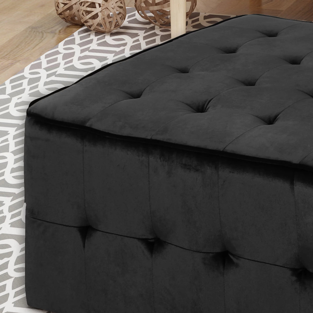 Black Velvet Tufted Ottoman I4195