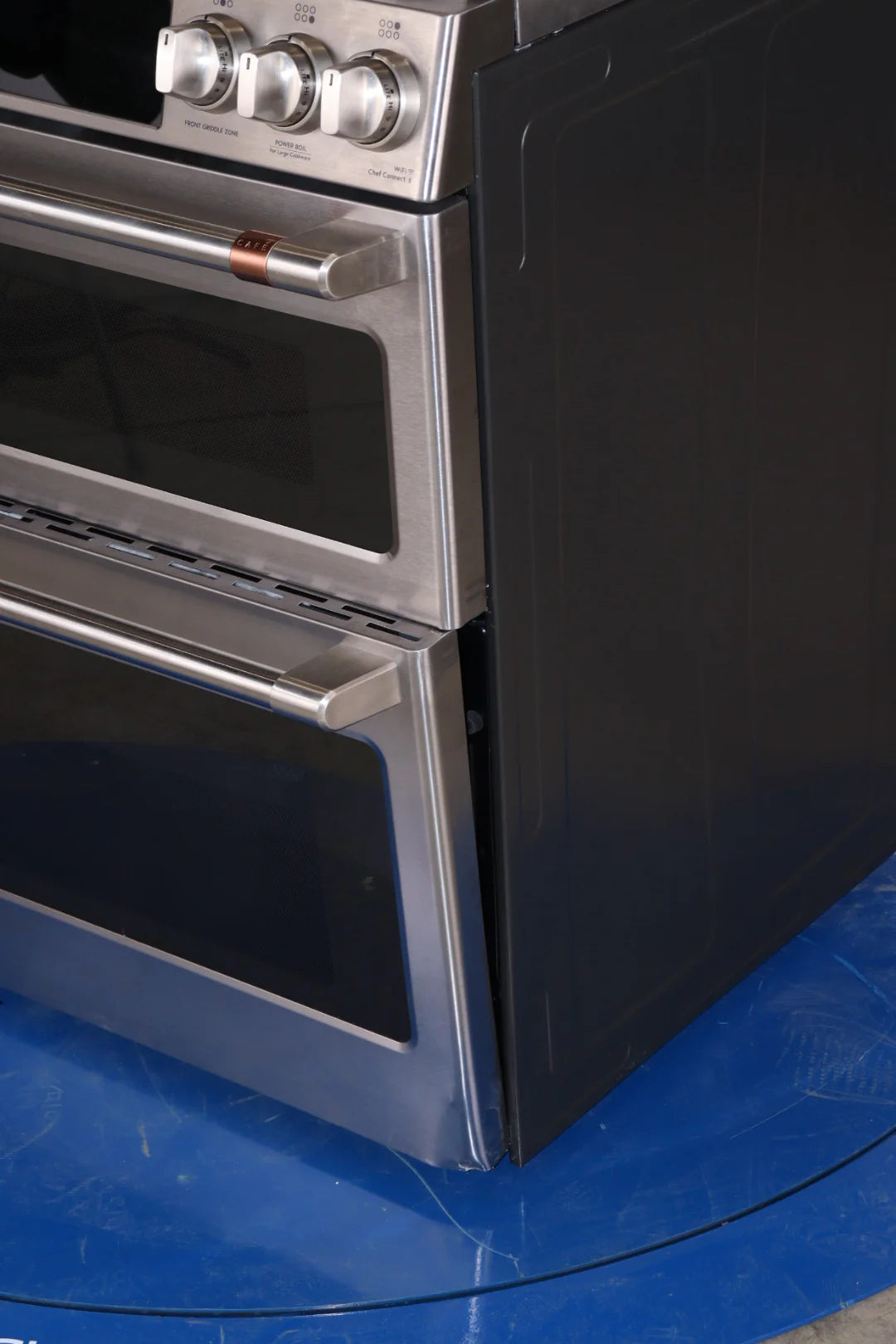 30 In. Slide-In Double-Oven Gas Convection Range Q2115