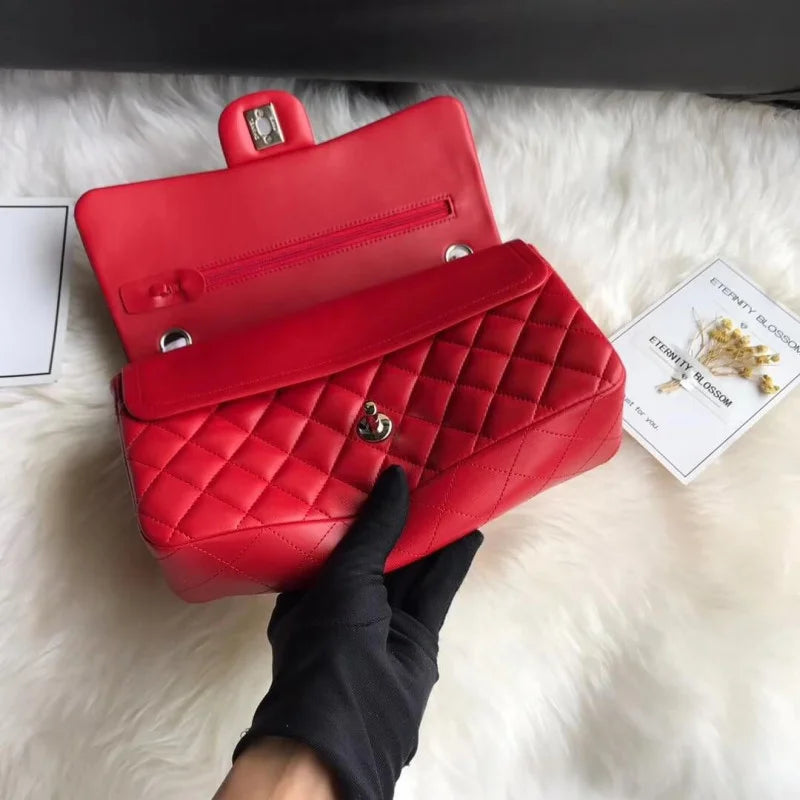 Red Medium Size Lambskin Leather Flap Bag N162