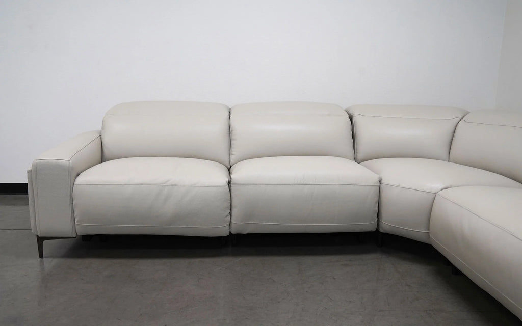 White Leather 5 Pc Reclining Sectional D2306