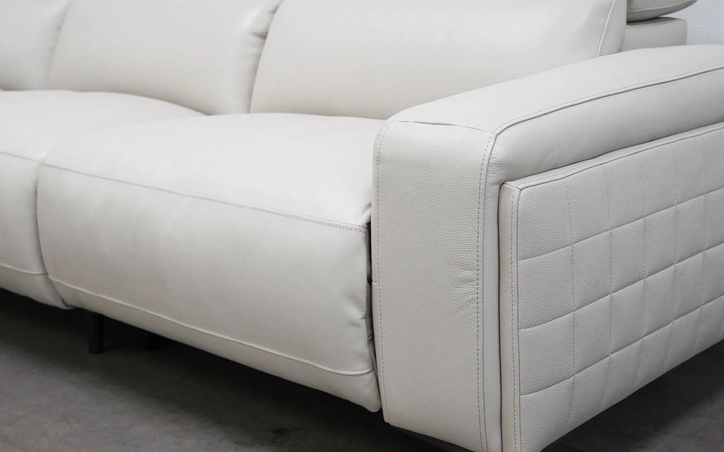 White Leather 5 Pc Reclining Sectional D2306