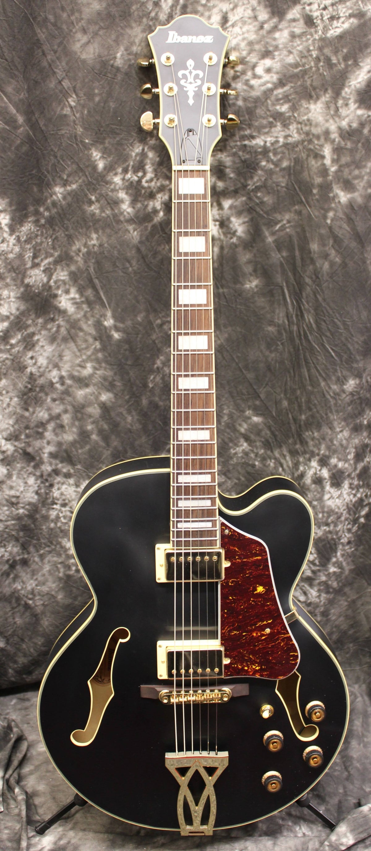 Black Flat Hollowbody Electric Guitar U944