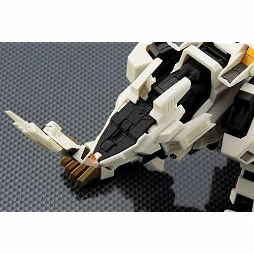 1/100 Scale Action Figure V6573