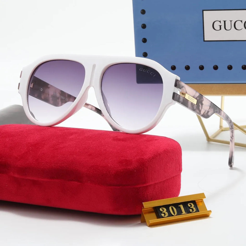 Oval Two-Tone Polarized Sunglasses G254636