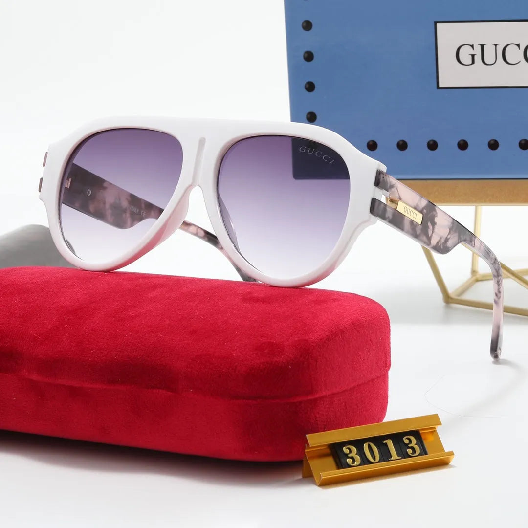 Oval Two-Tone Polarized Sunglasses G254636