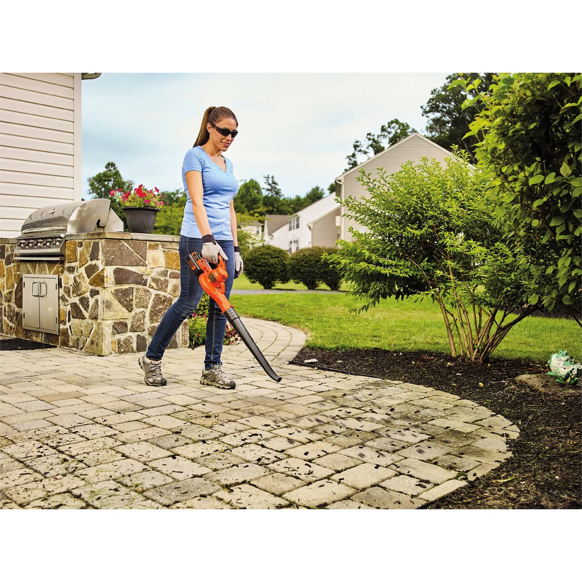 40V MAX Lithium-Ion Cordless String Trimmer & Sweeper Combo Kit F87953