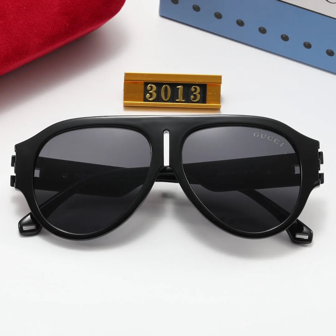 Oval Two-Tone Polarized Sunglasses G254636