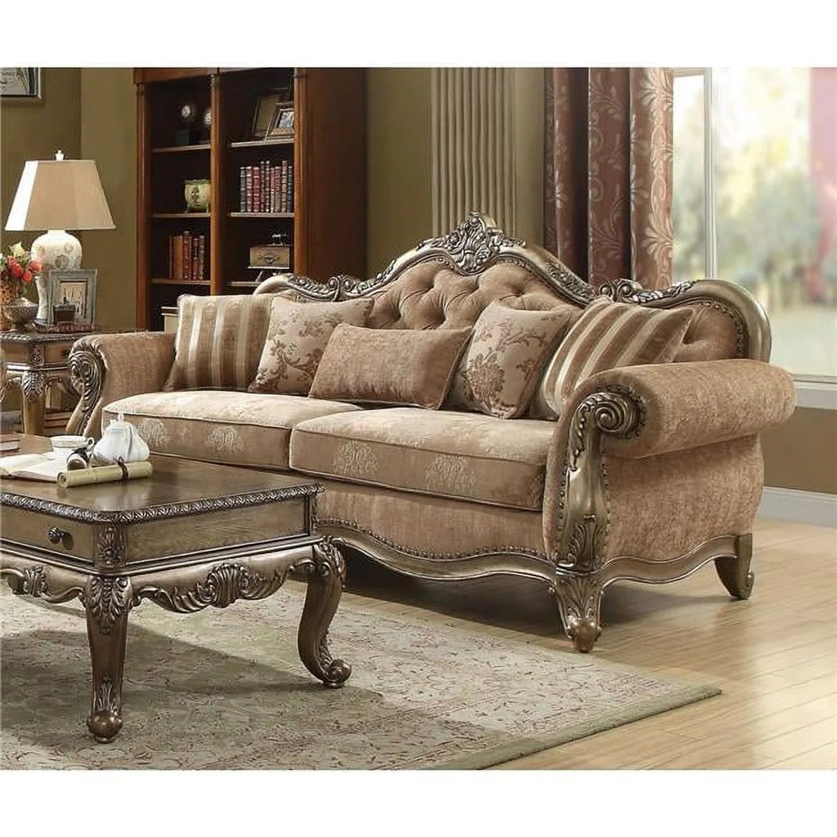 Fabric Sofa with 5 Pillows L104936