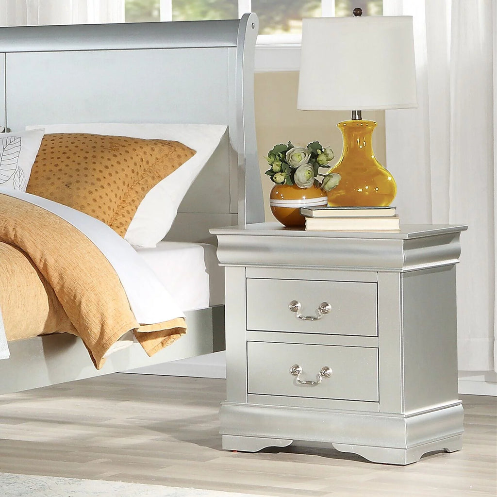 3pc Bedroom Set Eastern King Bed 2x Nightstands Q350839
