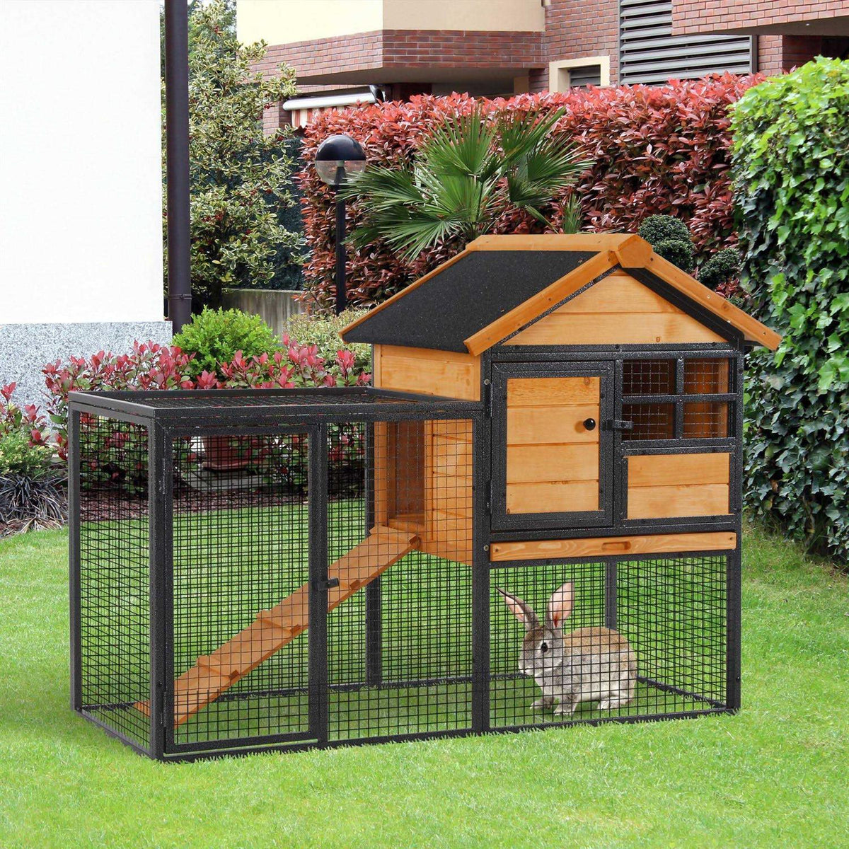 Elevated Wood-metal Pet House with Slide-Out Tray Q2892