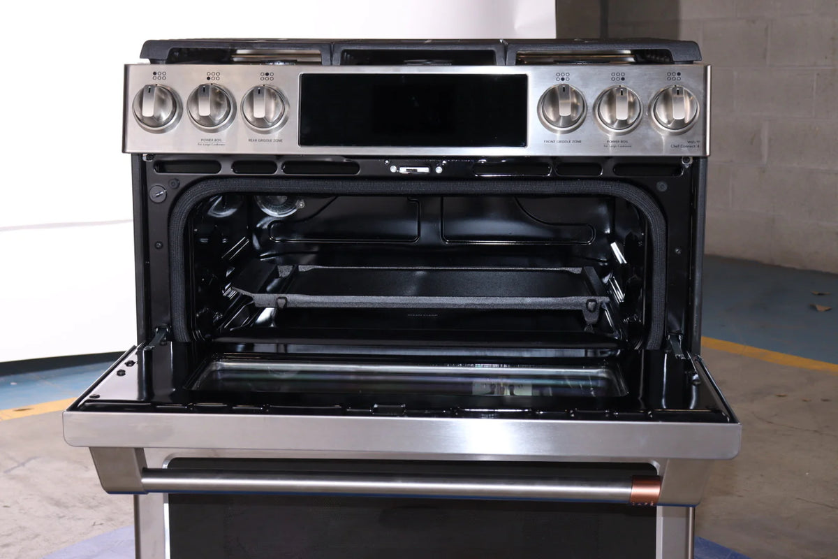 30 In. Slide-In Double-Oven Gas Convection Range Q2115